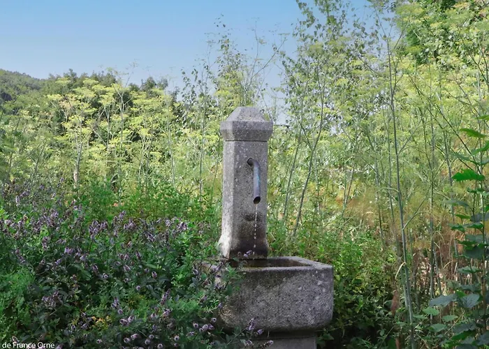 Maison Independante Avec Nordique, Piscine Partagee Et Jardin - Fr-1-497-116 Semesterbostad La Lande-de-Goult